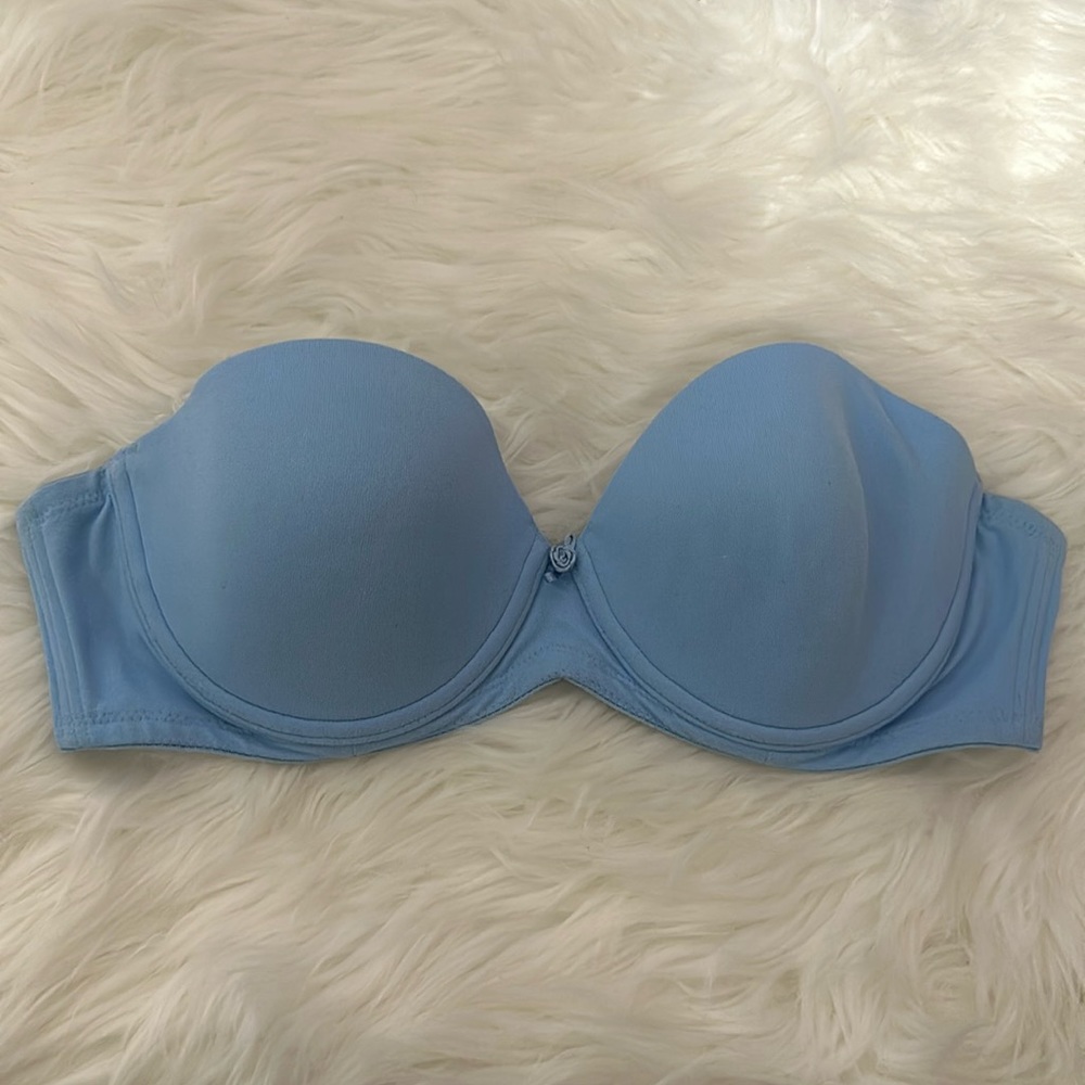 Vintage Victoria’s Secret Baby Blue Strapless Bra Size 34B